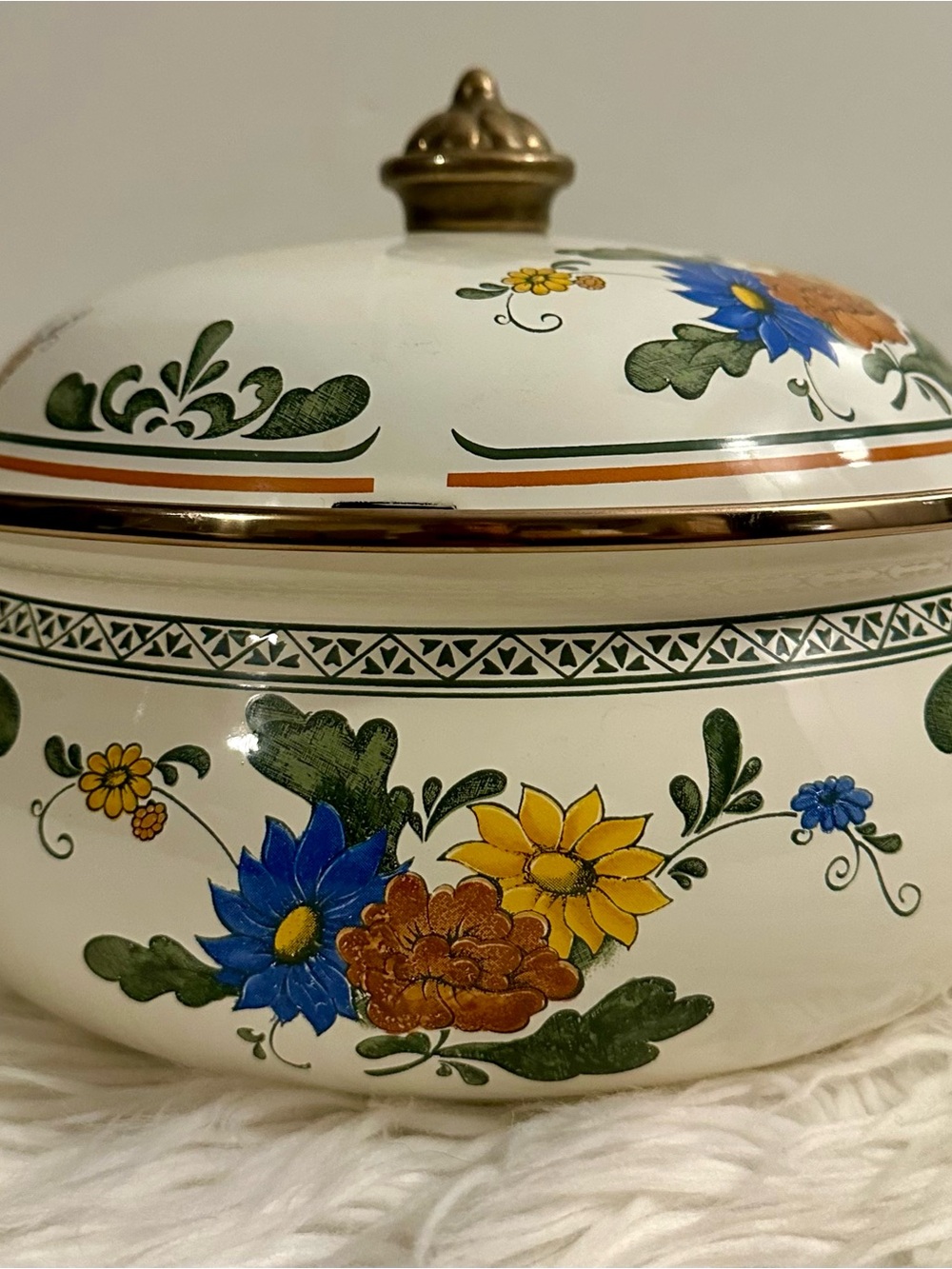 Vintage Enamelware Covered Casserole / Dutch Oven Floral Pattern Brass Handle